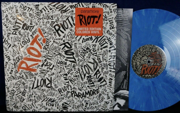 Paramore - Riot!