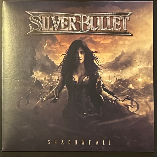 Silver Bullet (8) - Shadowfall