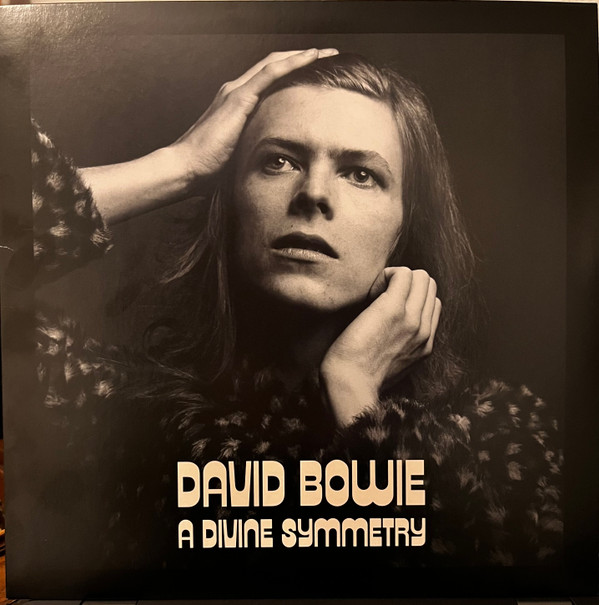 David Bowie - A Divine Symmetry (An Alternative Journey Through Hunky Dory)