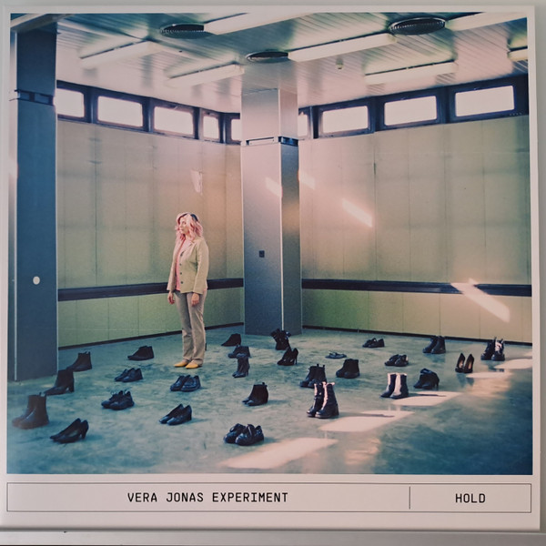 Vera Jonas Experiment - Hold